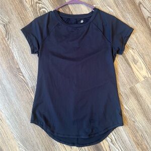 All in Motion Charcoal Short Sleeve Top